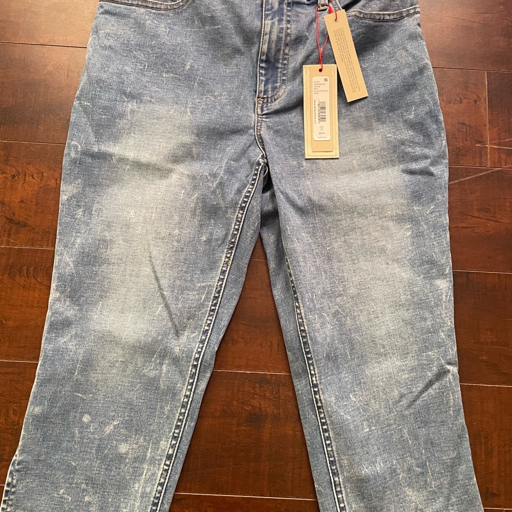 Alice + Olivia Light Blue Relaxed Jeans